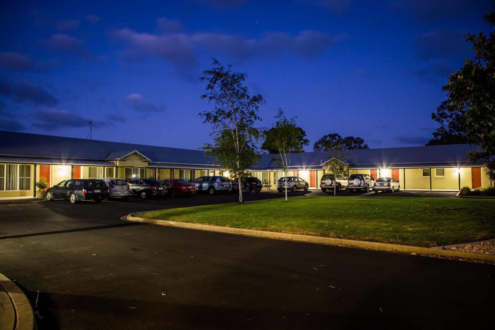 Alexander Cameron Suites Penola Luaran gambar