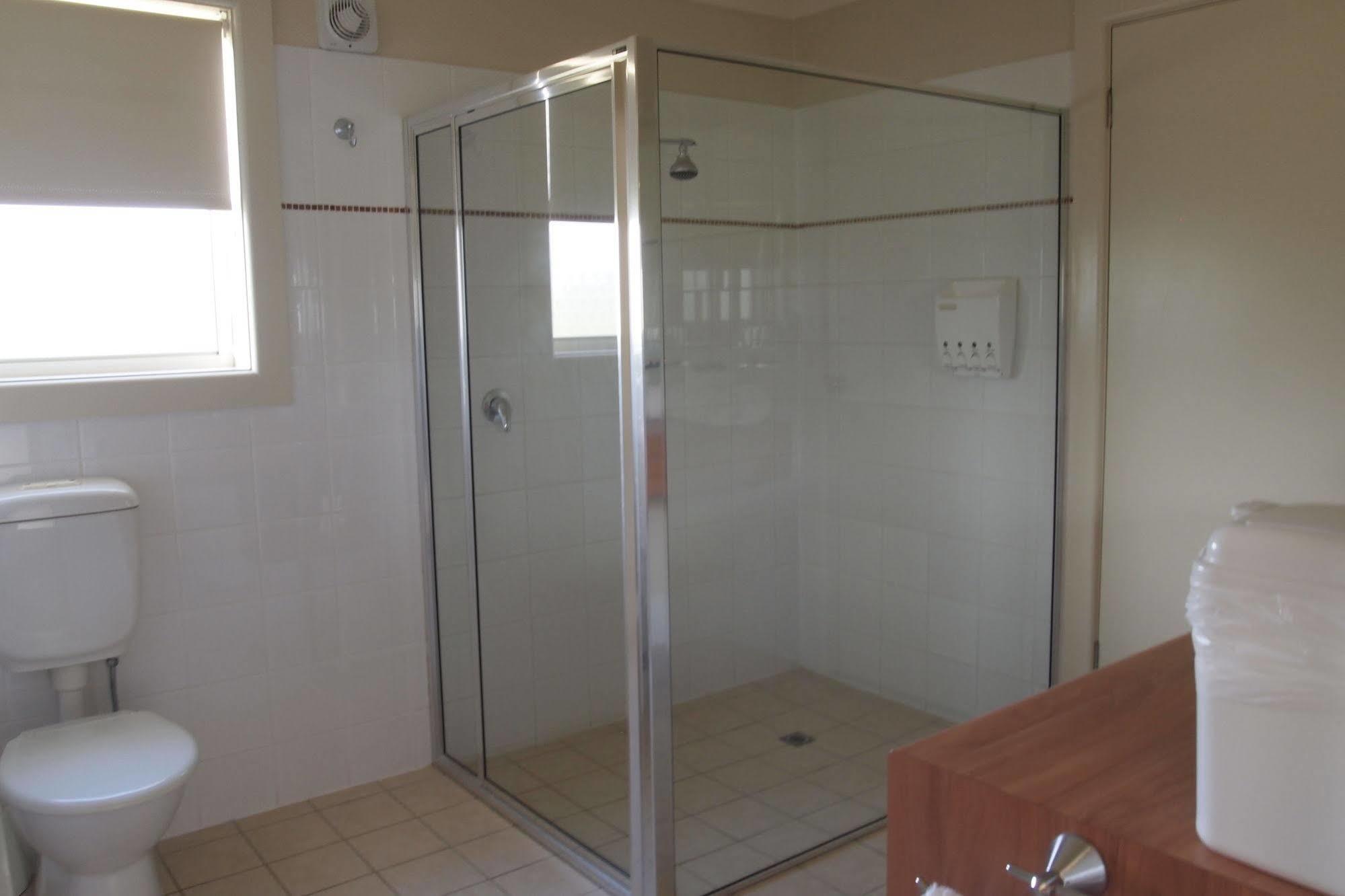 Alexander Cameron Suites Penola Luaran gambar
