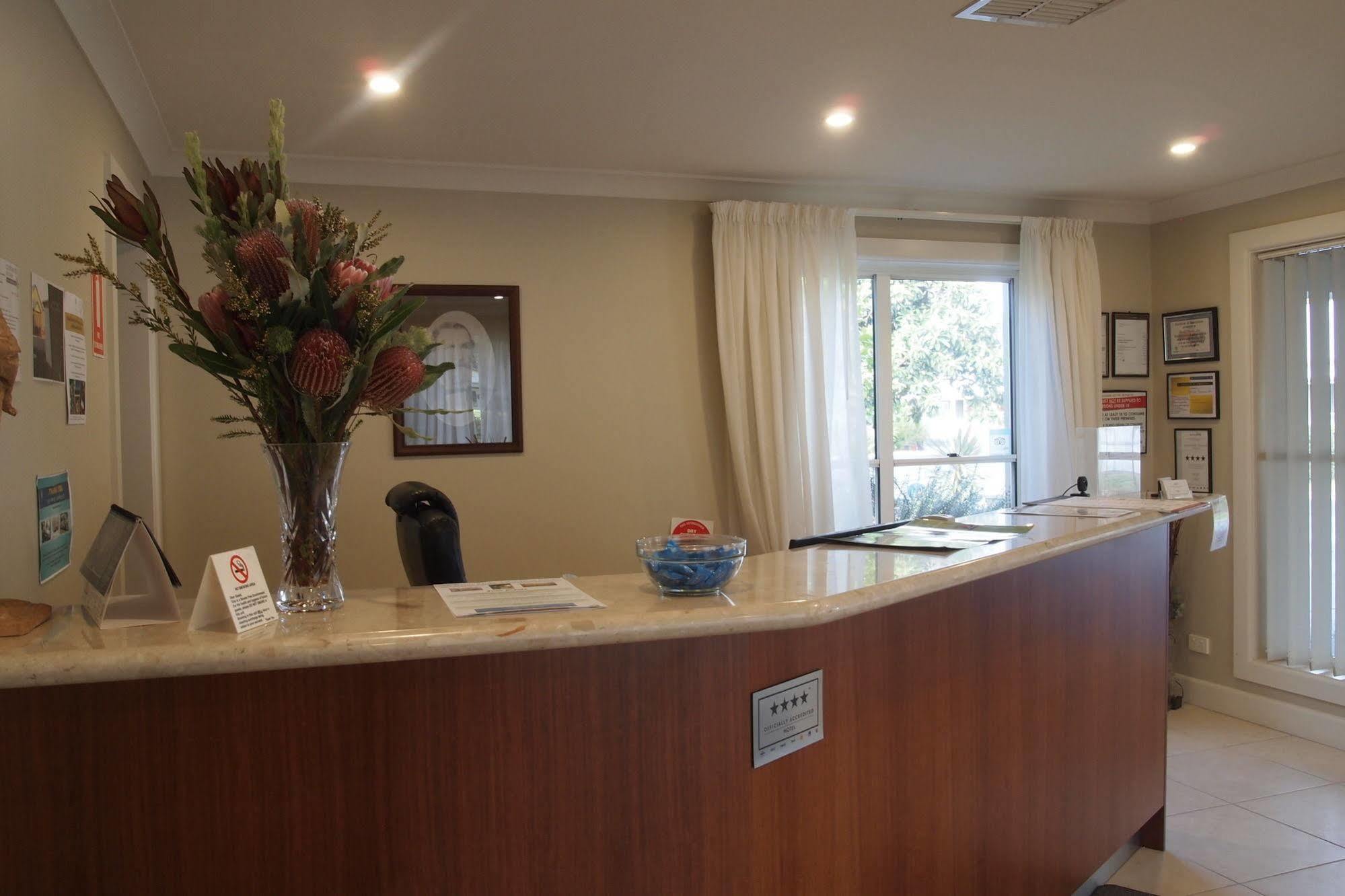 Alexander Cameron Suites Penola Luaran gambar